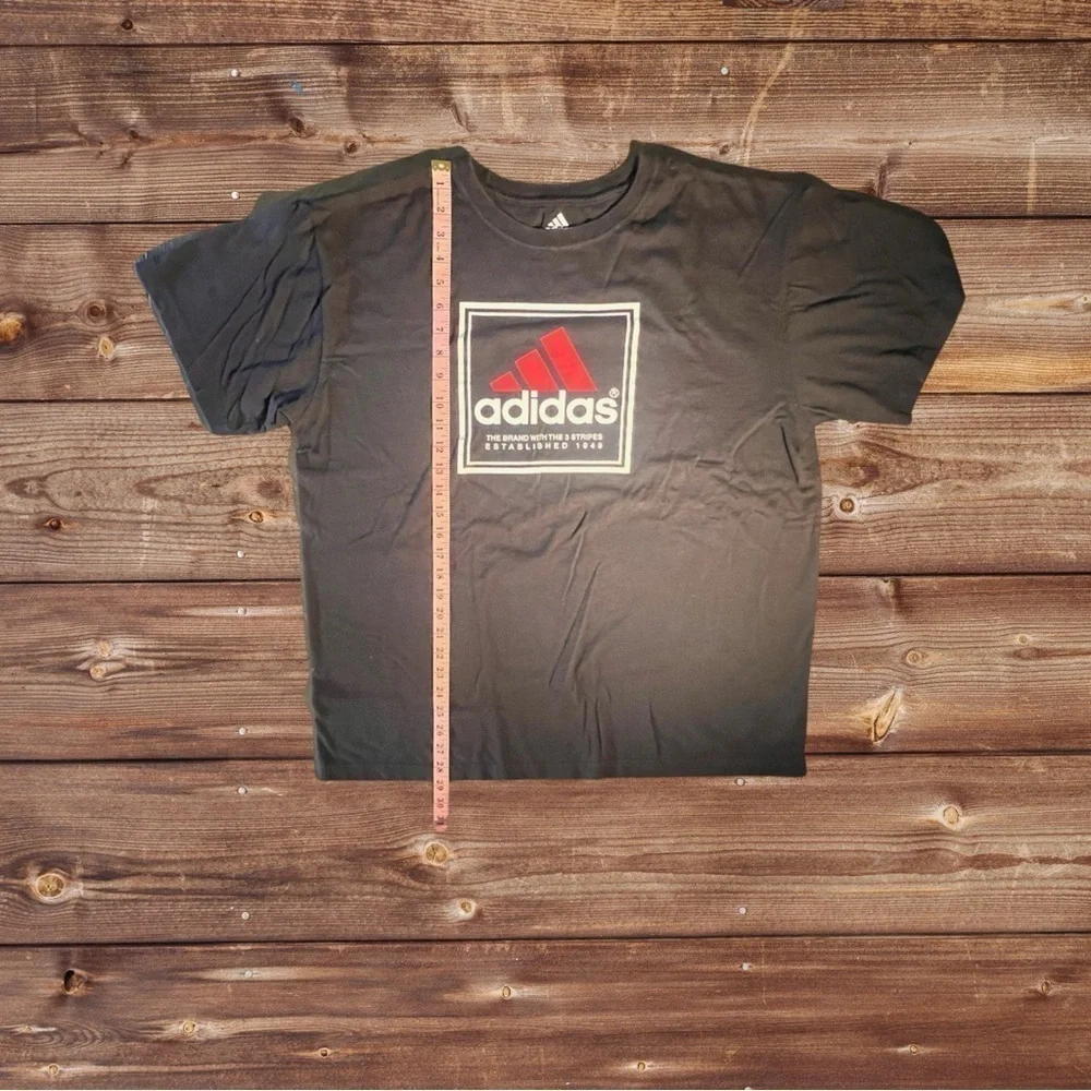 Adidas Graphic Tee, XL, Men’s - Athletic Style Comfort